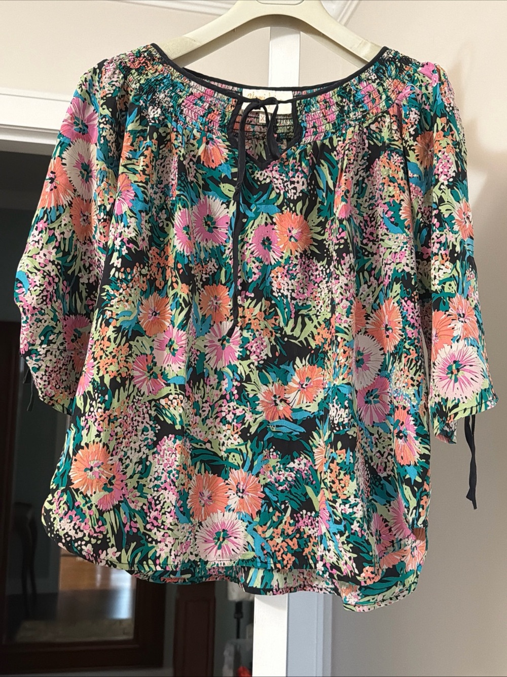 Yumi Kim Black Floral 3/4 sleeve Pink & Coral Blooms blouse size XS